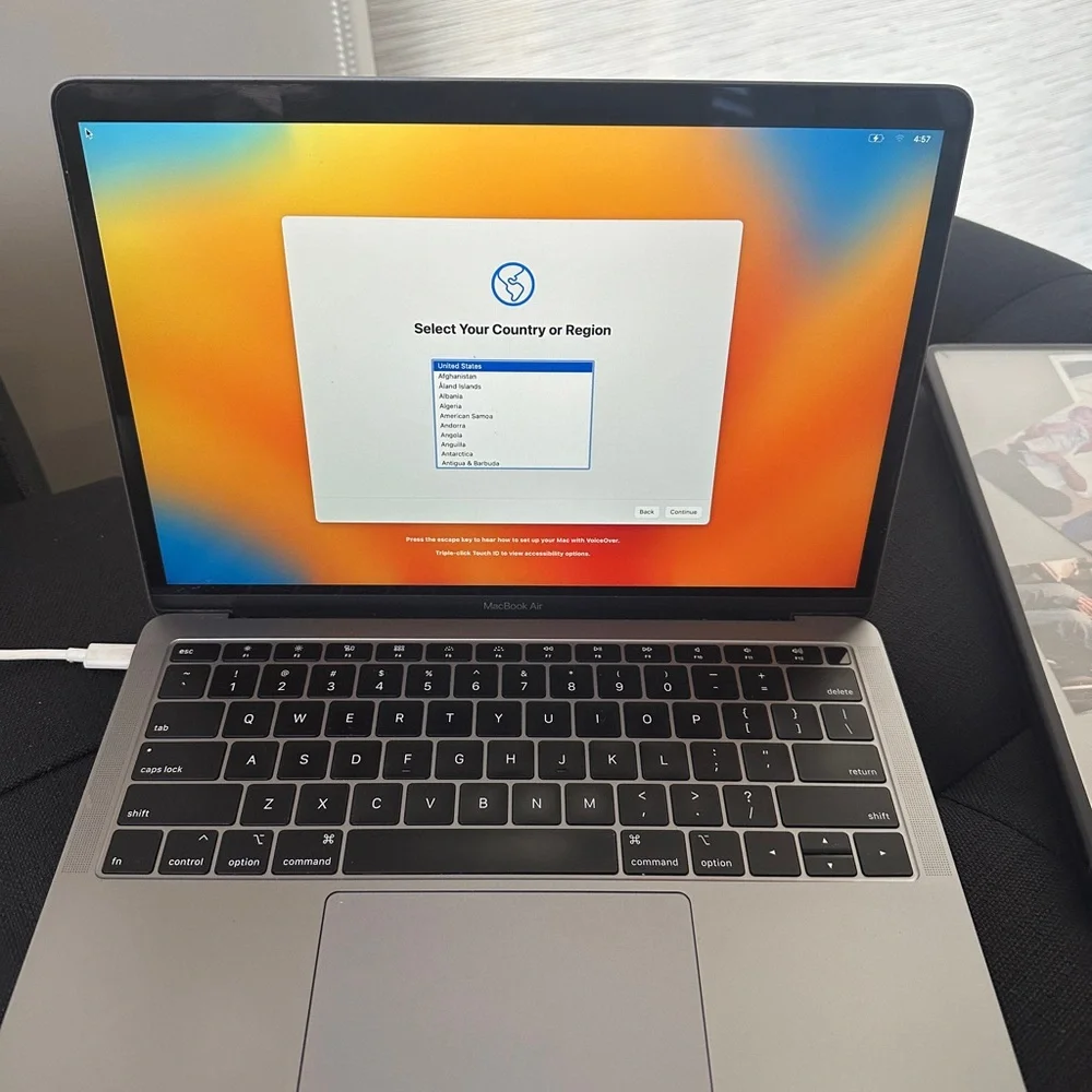 Apple MacBook Air - Silver